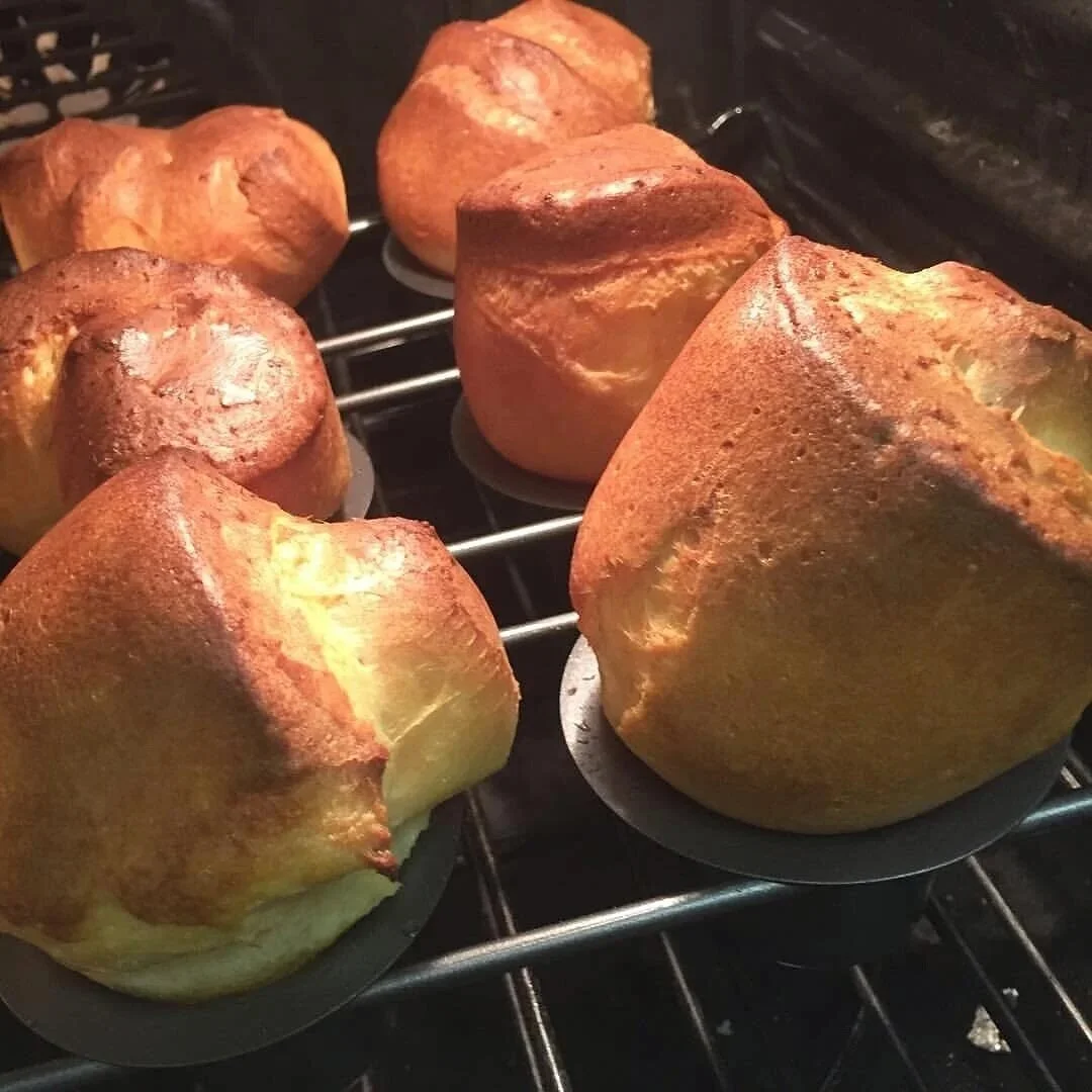 It's Yorkshire pudding day- so I'm taking a clue from yesterday's lamb and making them Greek style.

full recipe on lindsayEats.com
link in bio @_lindsayeats_ 

#popovers #yorkshirepudding #yorkshire #greek #snacks #sides #bread #rills #foodinspo #fo