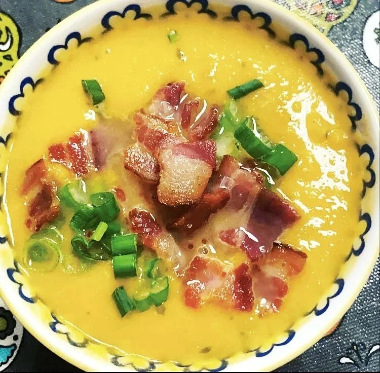 Because homemade roasted butternut squash soup is always the answer...

full recipe on lindsayEats.com
link in bio @_lindsayeats_ 

#meatlessmonday #butternutsquash #butternutsquashsoup #soup #souprecipe #soupweather #foodinspo #foodstagram #instafoo