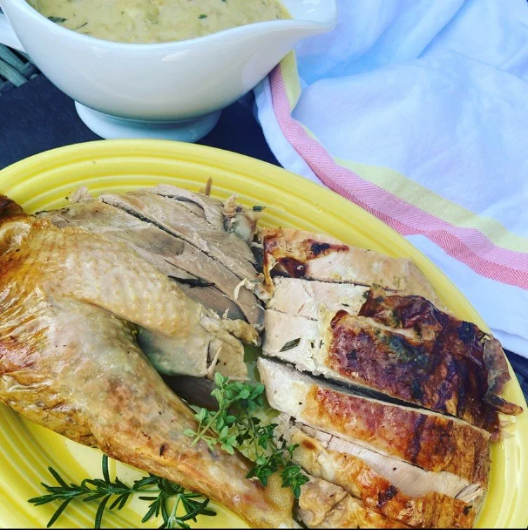 Roasting a turkey for the holidays? Here's everything you need to know about it... and prolly something's you don't.

full method on lindsayEats.com
link in bio @_lindsayeats_ 

#turkey #roastturkey #lindsayEats #sandiego #recipedeveloper
