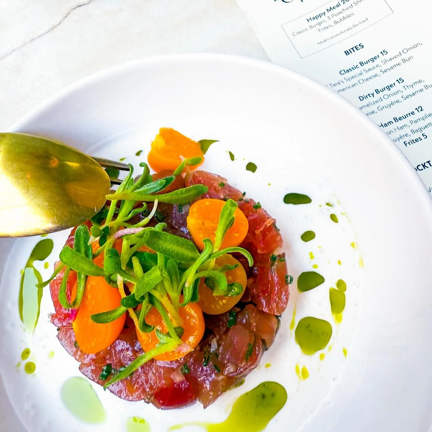 Just a few pics from some of our fav's if you're still looking for Valentine's Day inspo...

@lecoq.sd 
@paradisaeasd 
@ninetenlajolla 
@cherrywine_modern_asian 
@catamaranresortsandiego 
@himitsusd 
@eddievs_ 

full dish info on lindsayEats.com
link