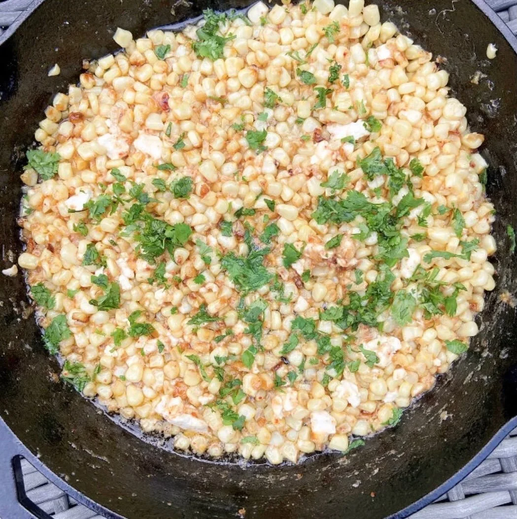 Elote style cast iron corn... esquites if you will

Do you know the difference?

full recipe on lindsayEats.com
link in bio @_lindsayEats_

#corn #elote #esquites #lindsayEats #tacotuesday