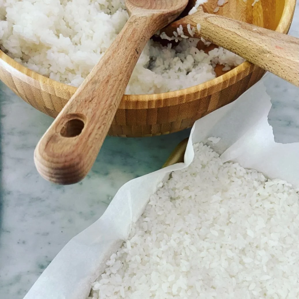 If say, you were craving a certain crispy rice bite, and wanted to make your own, you might want to make ahead some rice for the extra crisp. Just sayin'

full recipe on lindsayEats.com
link in bio @_lindsayeats_ 

#sushirice #crispyrice #rice #linds