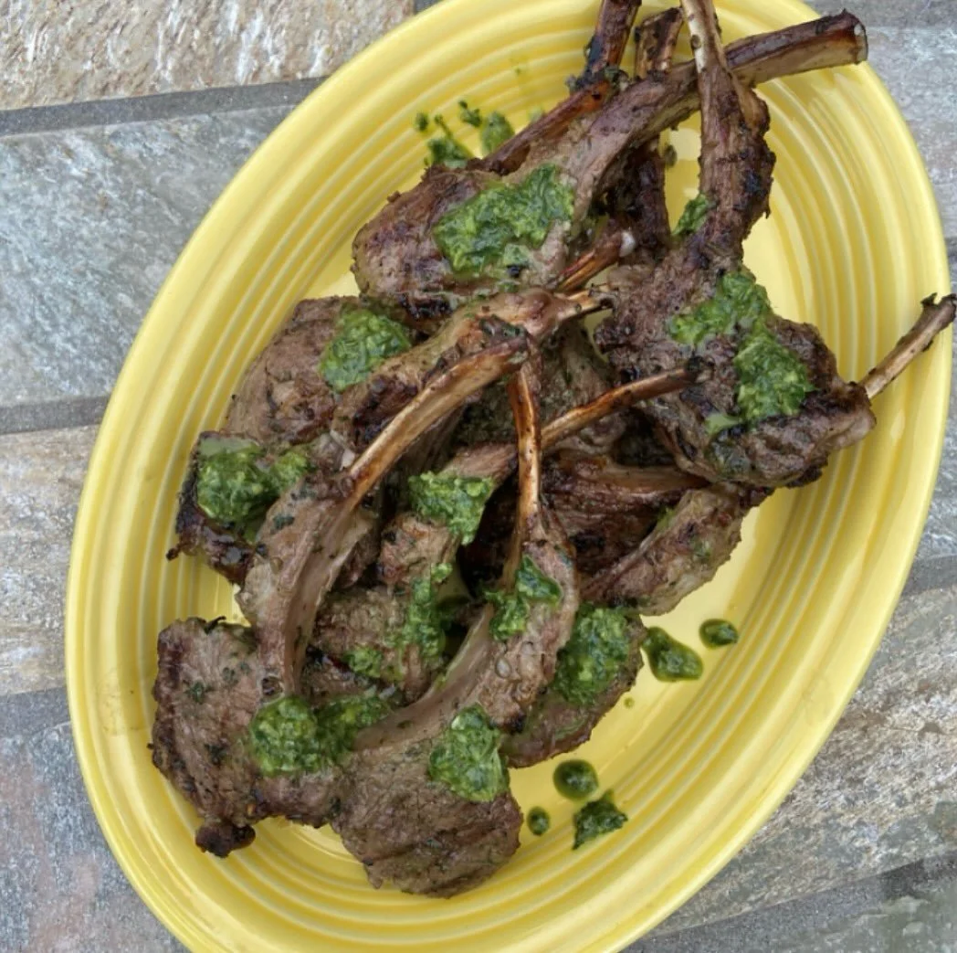 Does anything scream Easter dinner more than grilled lamb?

full recipe on lindsayEats.com
link in bio @_lindsayeats_ 

#easter #lamb #grilling #easterfood #lindsayEats