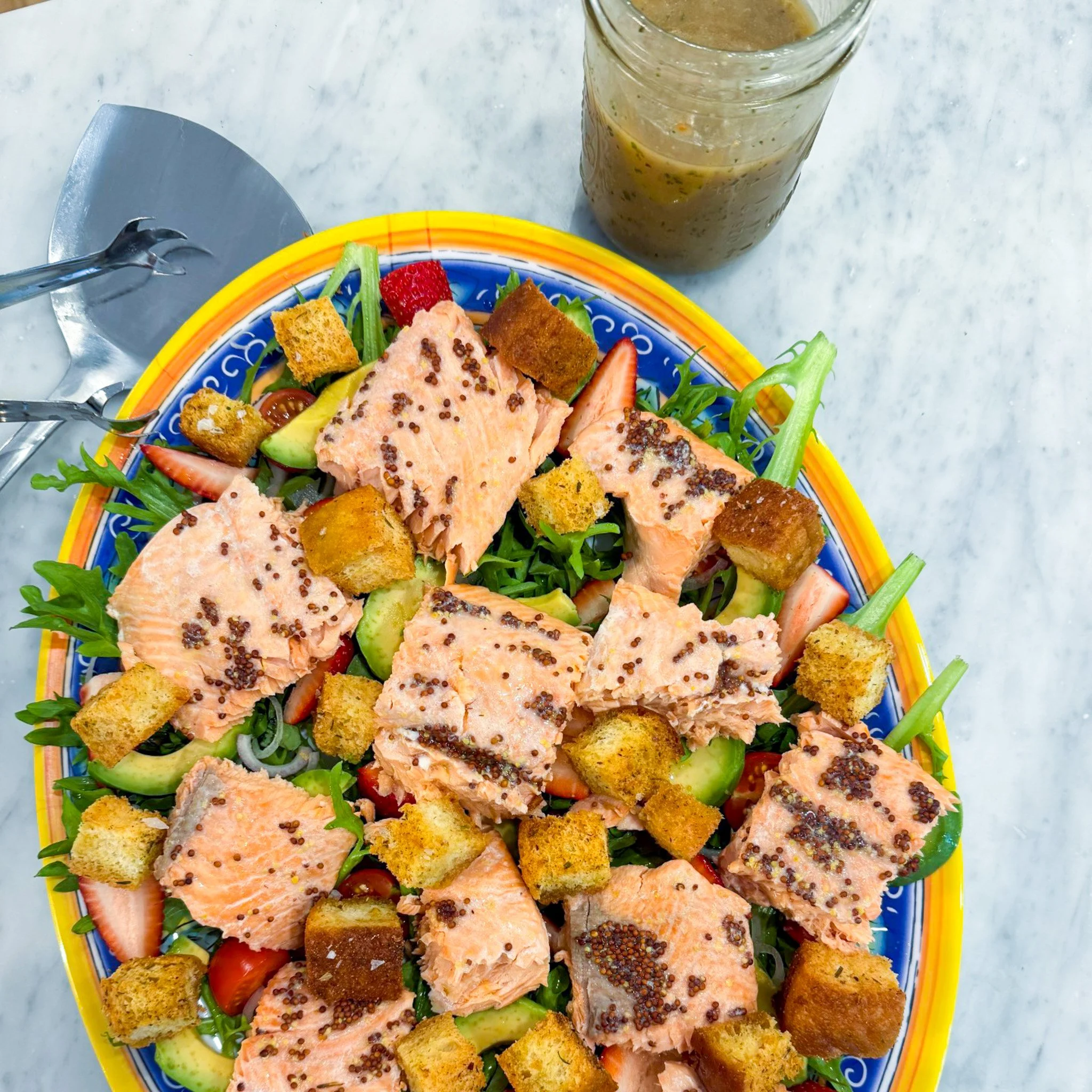 honey mustard salmon panzanella salad with strawberry vin