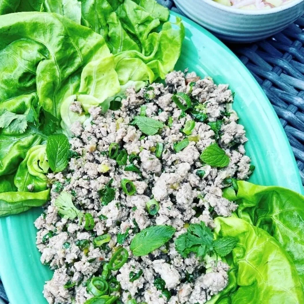 Pork larb lettuce wraps... for your lighter taco Tuesday needs.

full recipe on lindsayEats.com
link in bio @_lindsayeats_ 

#larb #pork #lettucewraps #tacotuesday #lindsayEats