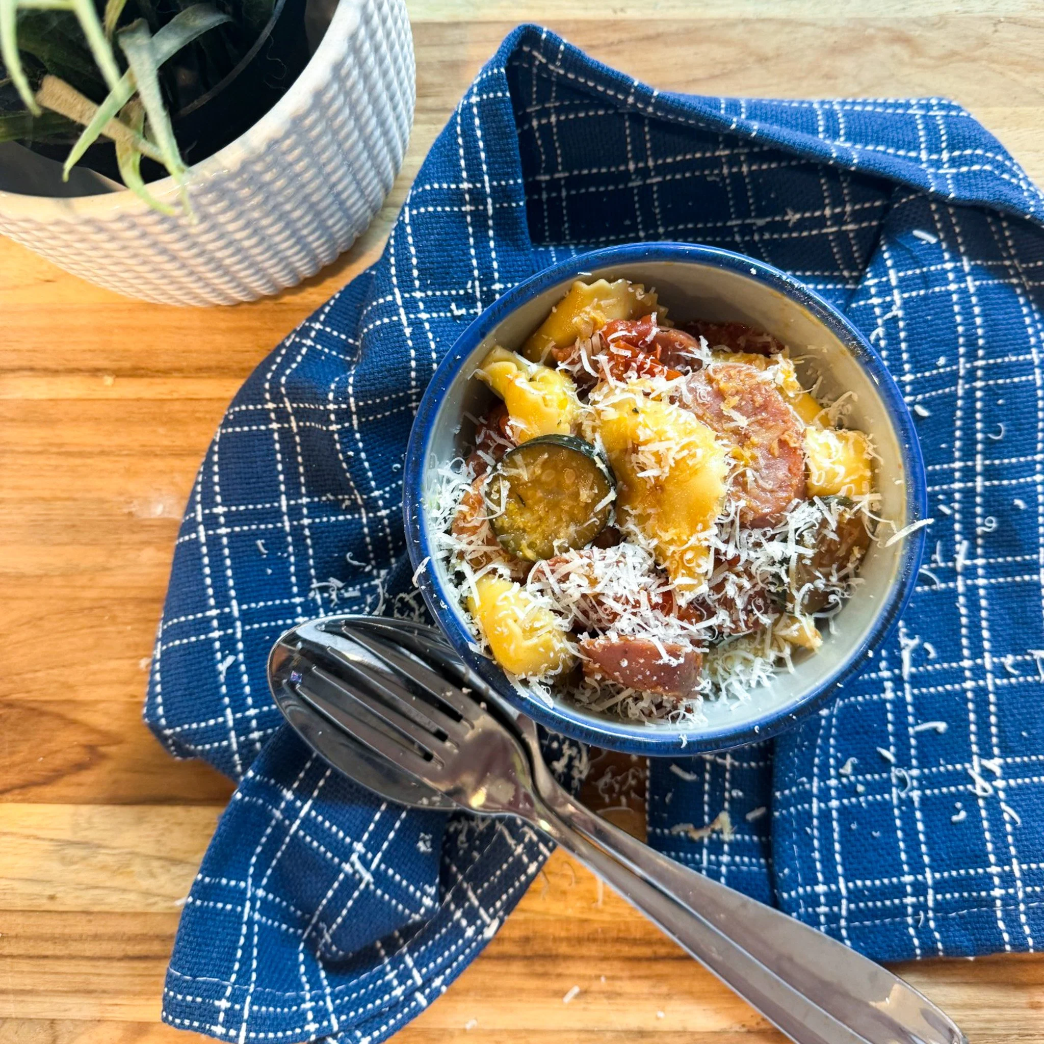 cherry tomato and sausage tortellini