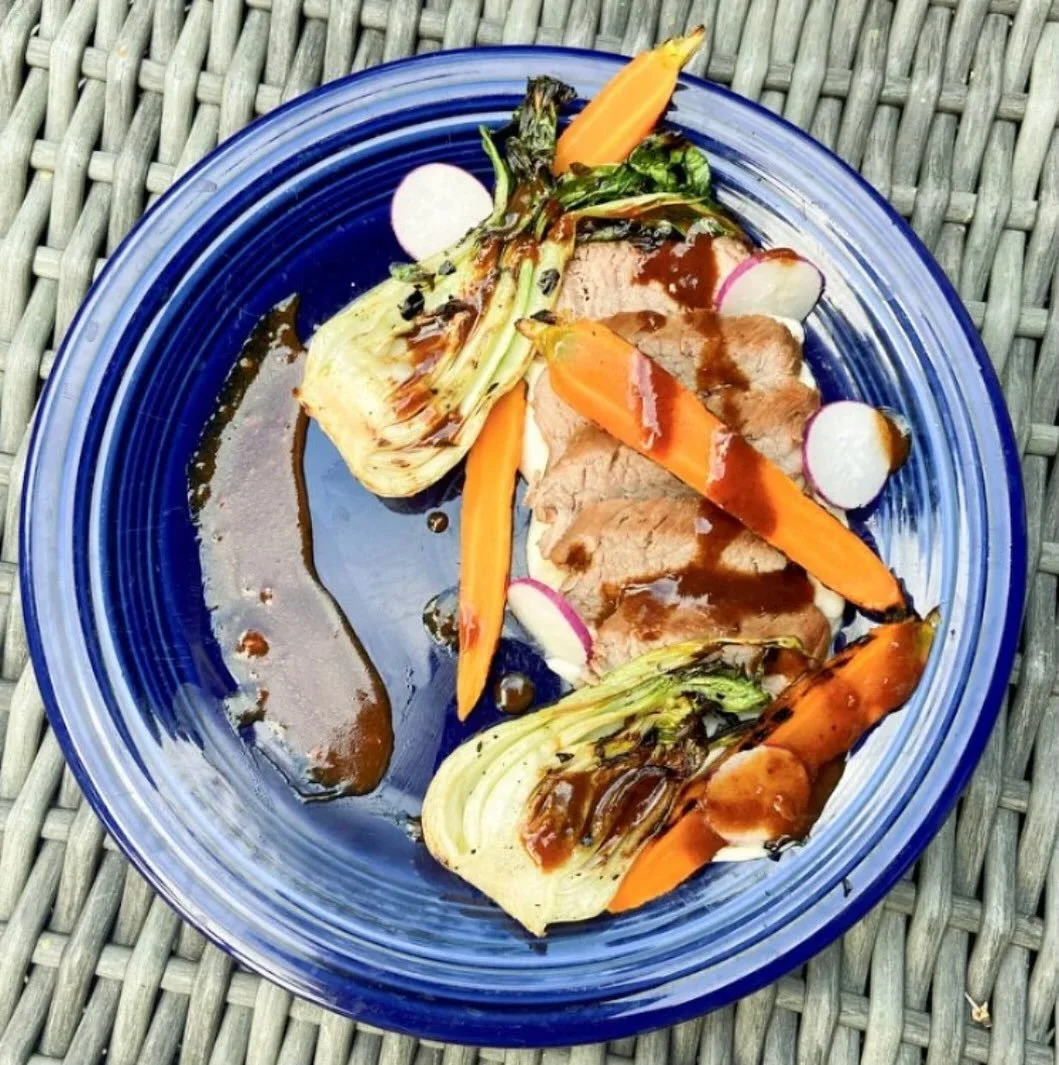 miso glazed pork tenderloin with wasabi pur&eacute;ed cauliflower 

full recipe on lindsayEats.com
link in bio @_lindsayeats_ 

#miso #porktenderloin #wasabi #cauliflower #lindsayEats