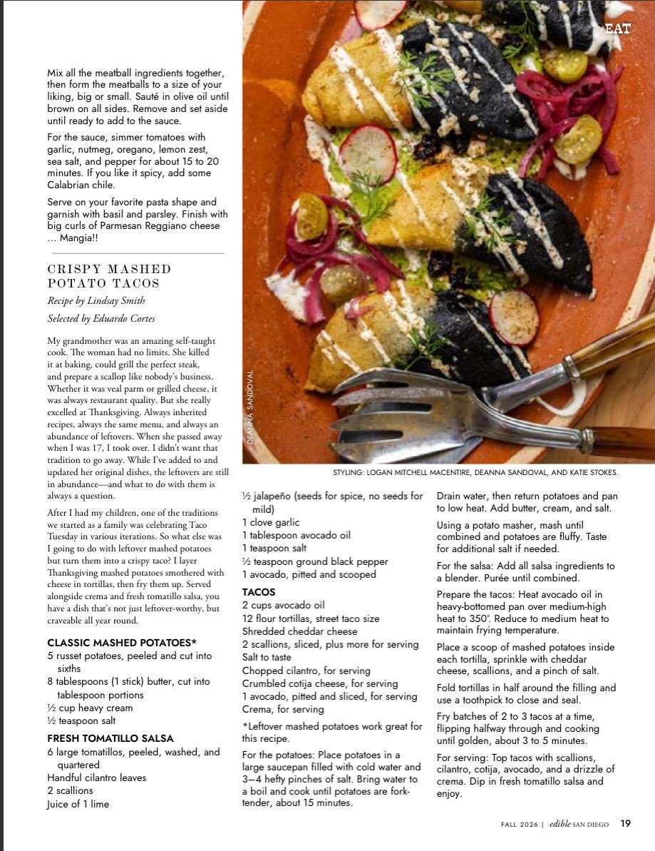 I may not have "cooked the cover" but I was one of the three finalists chosen for a full page spread, professional styling, and chef repurposing in the newest @ediblesdmag fall issue. Check me out!

#crispy #tacos #mashedpotatoes #thanksgiv