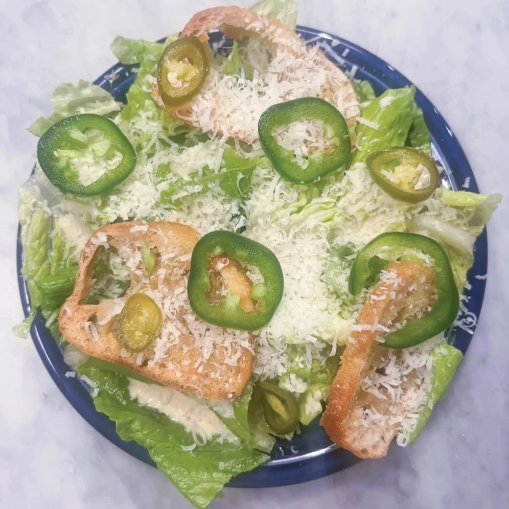 Spicy Caesar? Yes please.

full recipe on lindsayEats.com
link in bio @_lindsayeats_ 

#caesar #salad #caesarsalad #tacotuesday #lindsayEats