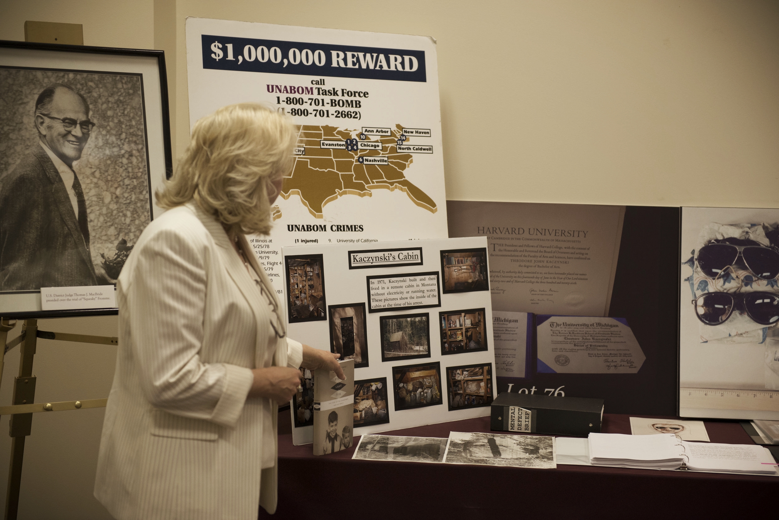 Dr. Kari Kelso makes a presentation to visitors at the Kennedy Learning Center.