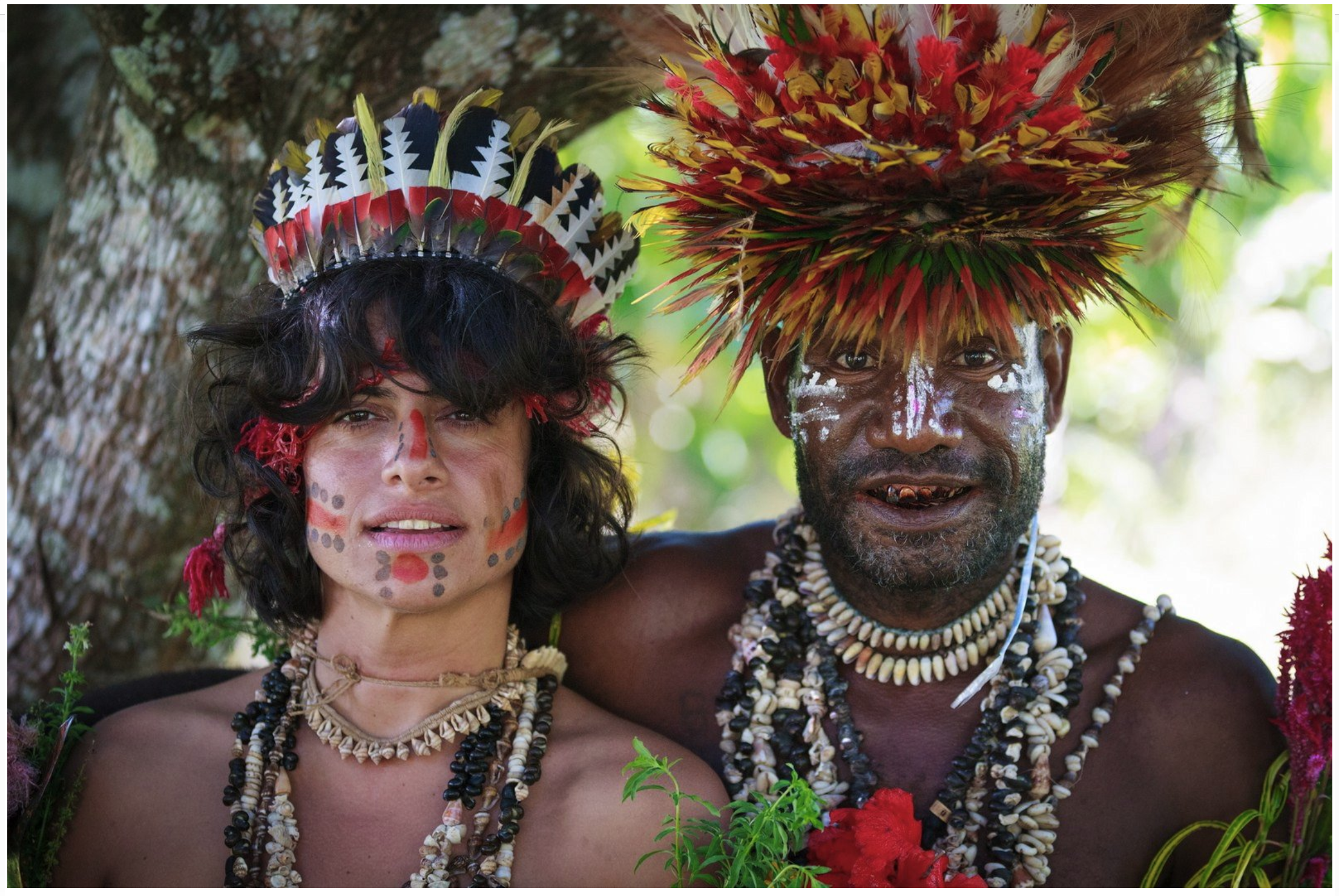 papua-new-guinea-solo-travel-tribes-I-choose-to-collect-memories-instead-of-things-author-is-elena-levon-expeditions-epic-wild-choose-memories-not-things-inspirational-quotes-motivational-life-MINIMALISM-WISDOM.png