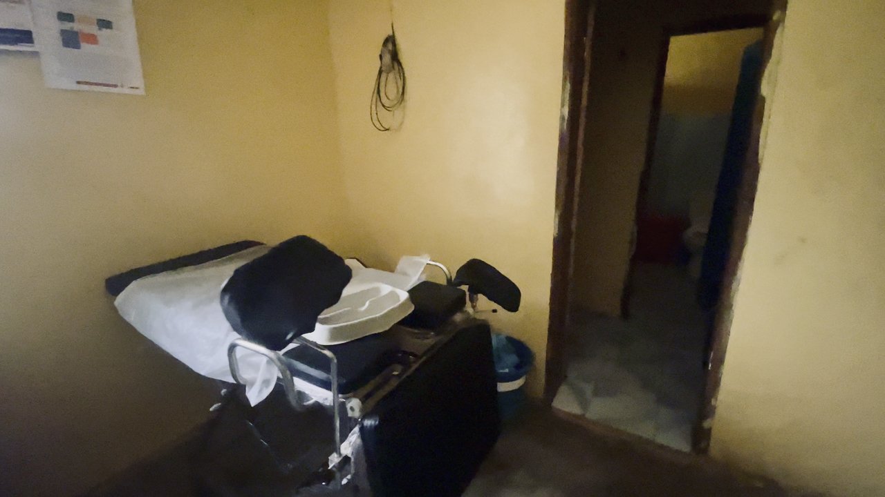 EDINA PROJECT ELENA LEVON LIBERIA MATERNITY CLINIC GIVING BACK - 15 of 23.jpeg