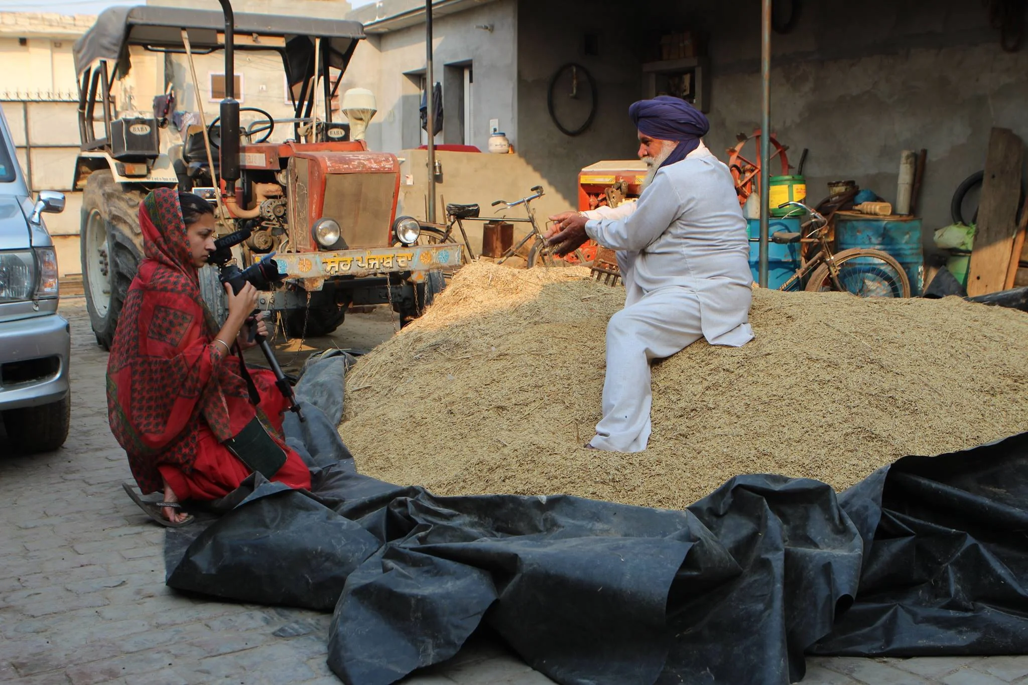 Rehmat filming in farmer Balbir Singh's house