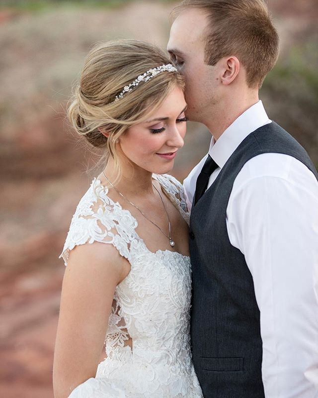 These two made my job VERY easy... I mean.. just look at how gorgeous @escholfield is!! .
.
.
.
.
.
.
.
.
#stevieferreiraphotography #wedding #brideandgroom #weddingday #justmarried #justengaged #engaged #shesaidyes #isaidyes #denverweddingphotograph