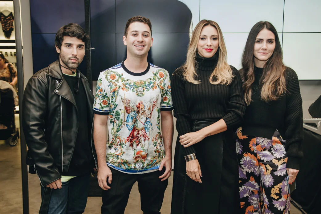 Rodrigo Costa, Juan Moraes, Camila Garcia e Camila Assreuy