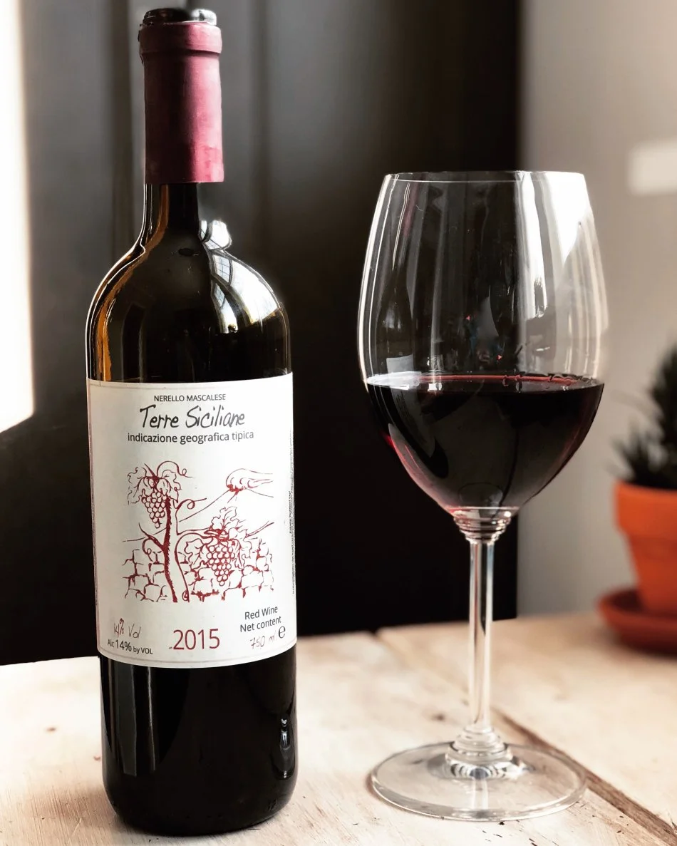 CAMARDA ROSSO IGT 2015 avec verre.jpg