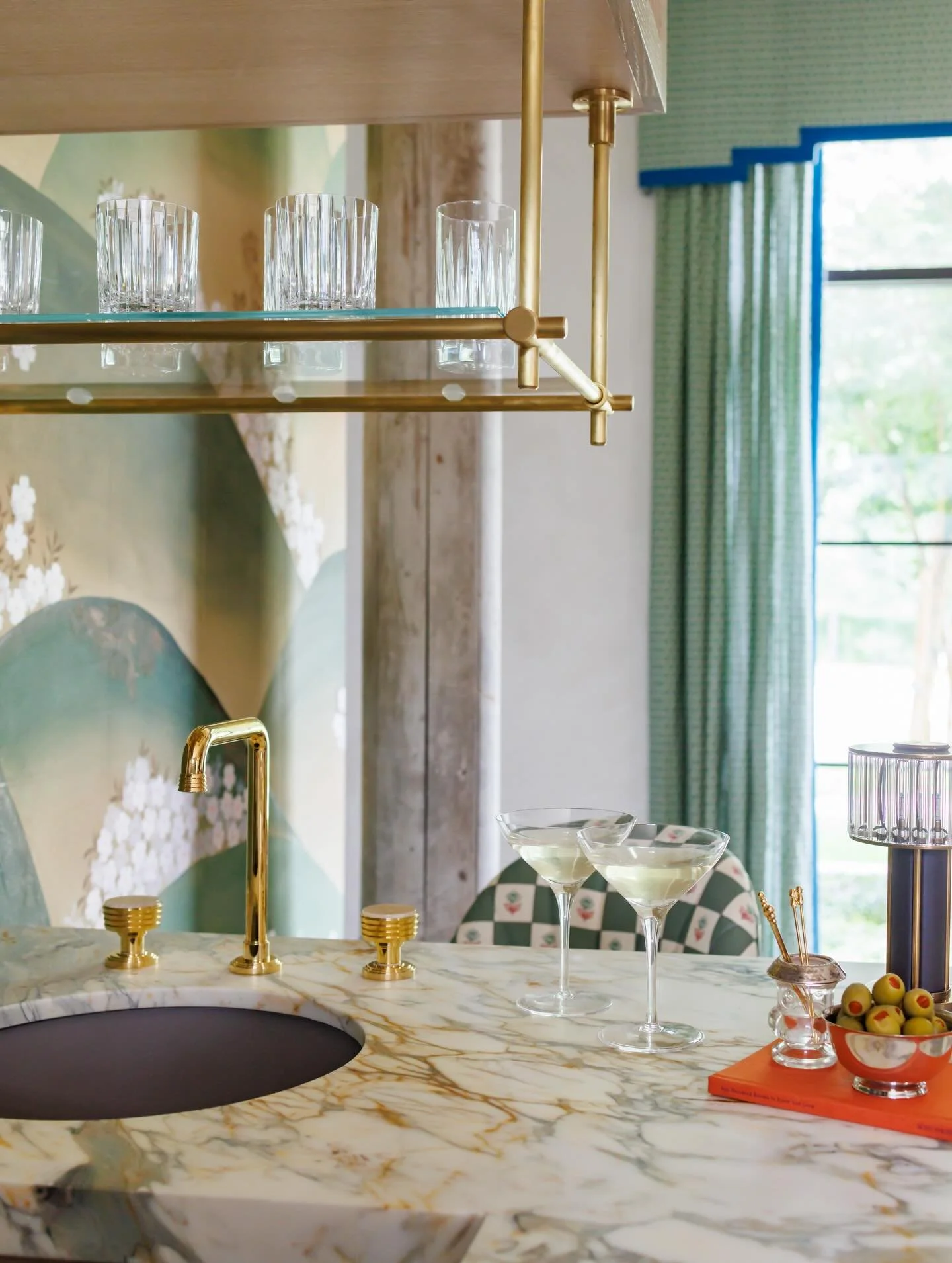 Dublin down on the martinis! #happystpatricksday #bar #amandasimmonsinteriors