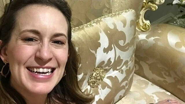 Oversaturated markets of Monets.