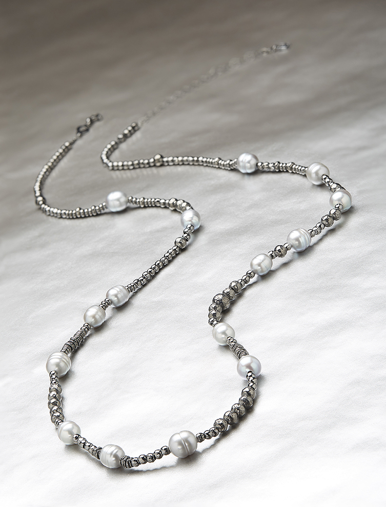 HONORA INTO THE LIGHTThis sleek and luxurious collection was inspired by the fantastical drama between light and dark. Explore the uniquely reflective qualities of each colorway. Which tint catches your eye?