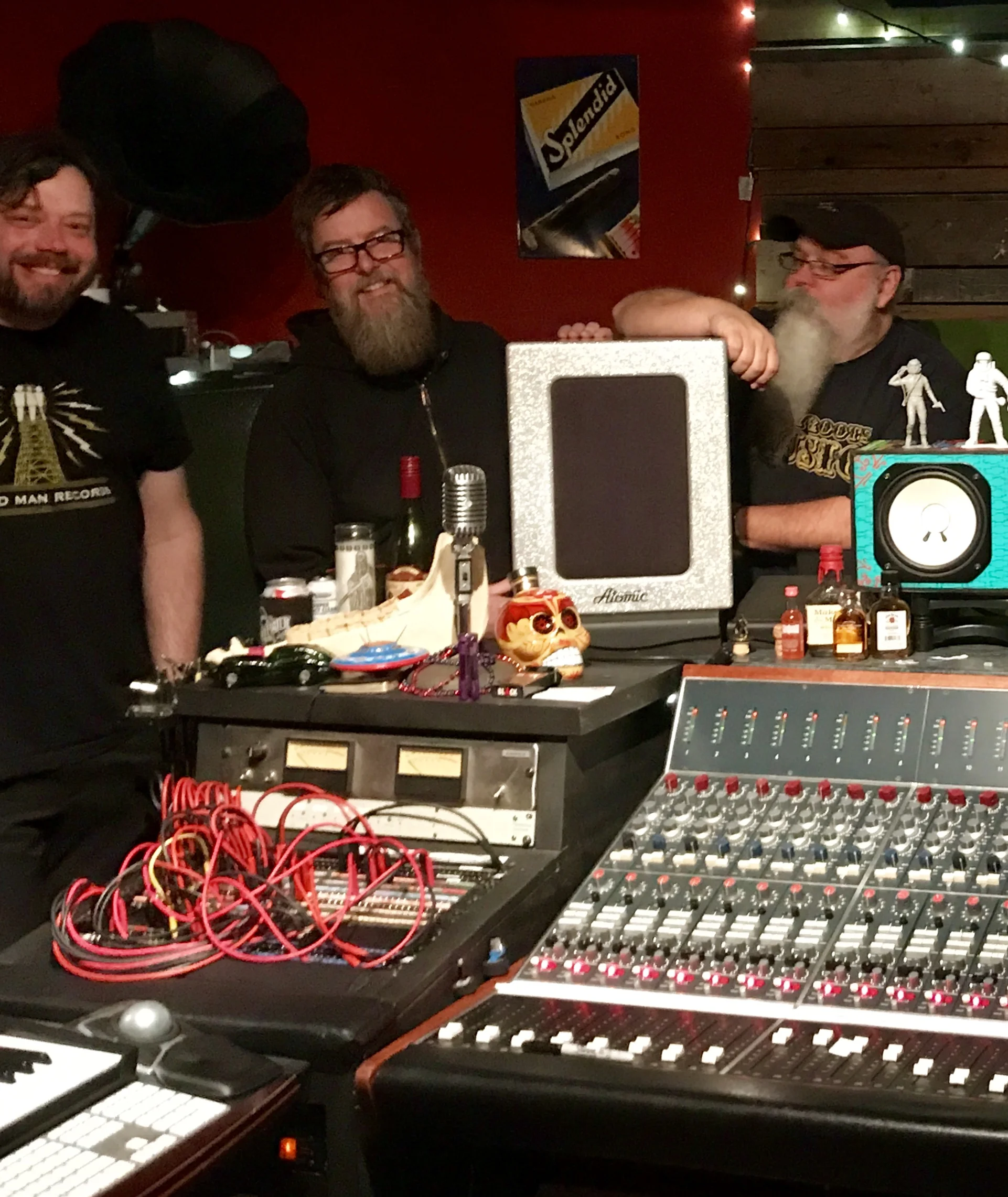 Vance Powell's Silver Sparkle Atomic SixTens delivered this weekend! 