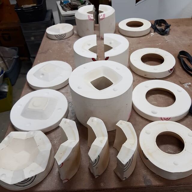 A few of my recent molds.  Definitely been keeping myself busy in the studio
.
.
.
#slipcasting #slipcast #potteryslip #potteryplaster #plaster #plastermold #claycup #handmadecup #handmadeceramics #handmadeinbc #handmadeincanada #madeinbc #madeincana