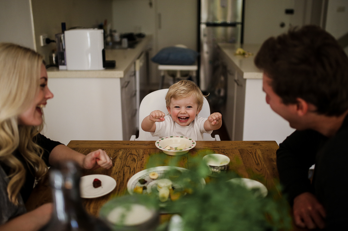 Family eating lunch