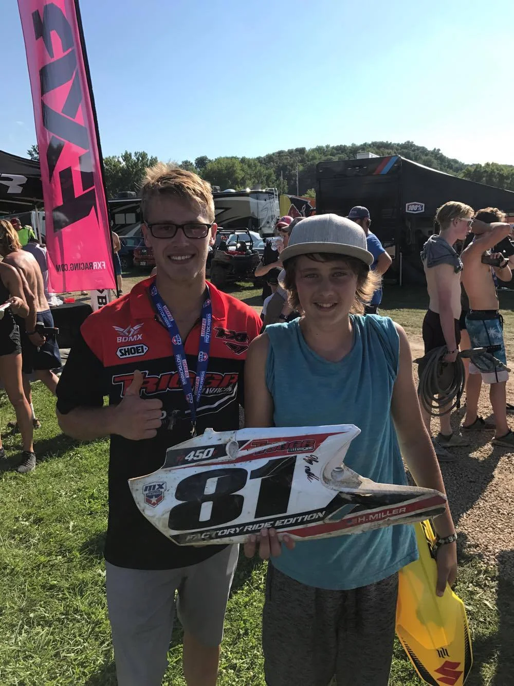A few lucky fans were able to get some sweet memoralbilia from the big Triggr Racing tuned Yamaha YZ450F of Henry Miller. 