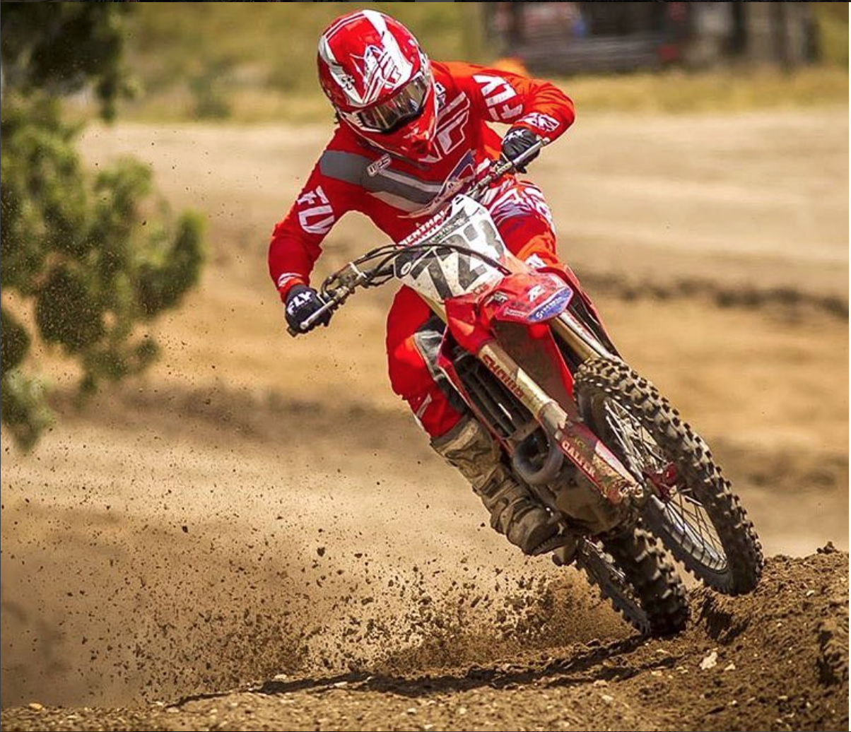 Tyler Enticknap has seen a huge improvement in his injury recovery and race craft thanks to Taylor and his support. The benefits of a well approached plan and conditioning are invaluable to a top level racer. P/C @szumski_photography