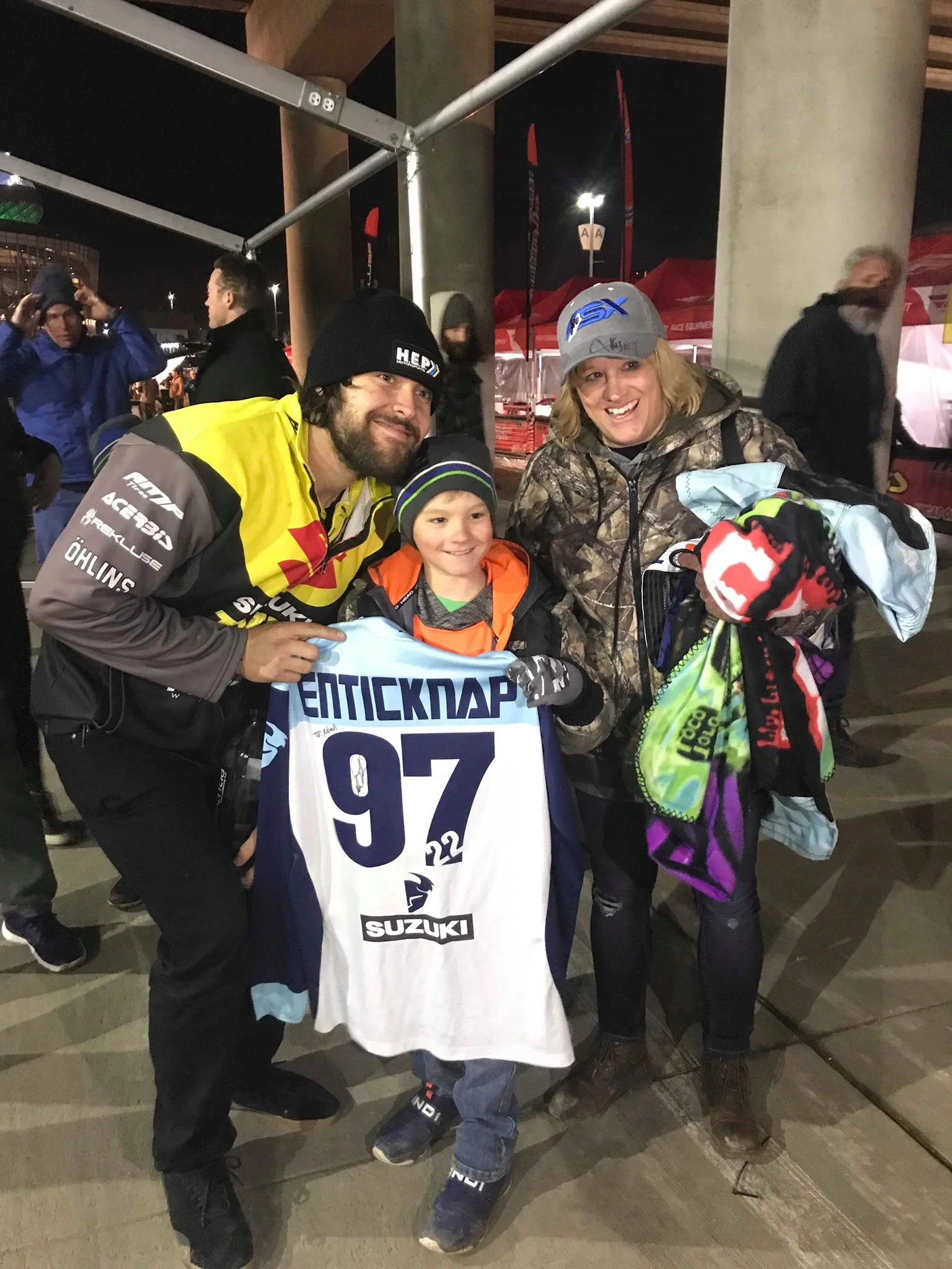 TCE rider Adam Enticknap gifts a signed jersey to one of our program goers and completely made his day in Denver, CO. How could you not love spending the day with your favorite rider?!