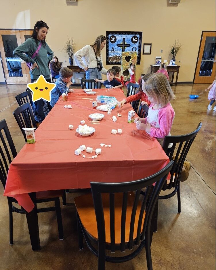 Such fun was had at our Valentine's party this week!  A huge thank you to our awesome parent volunteers ❤.