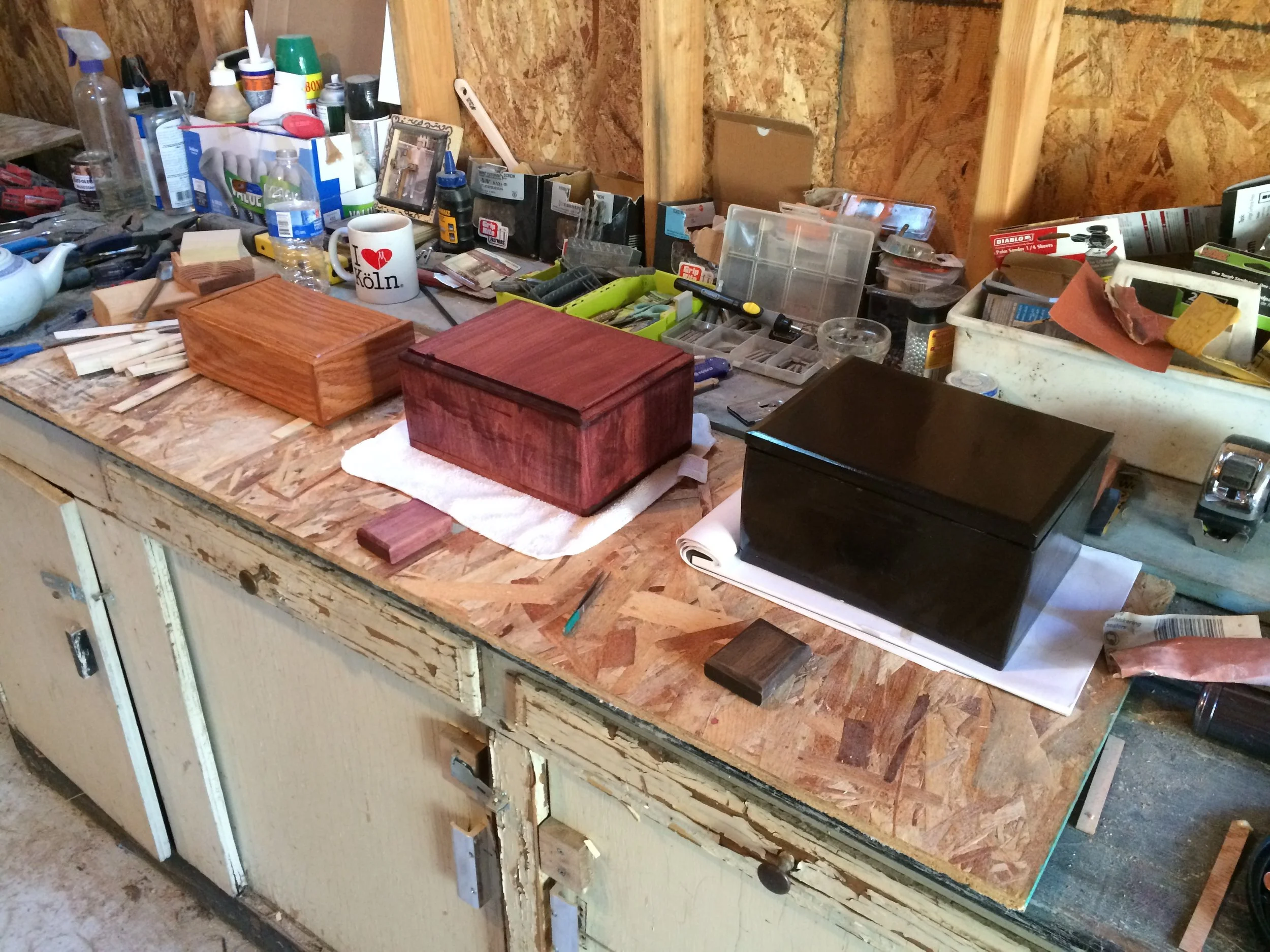 Staining boxes
