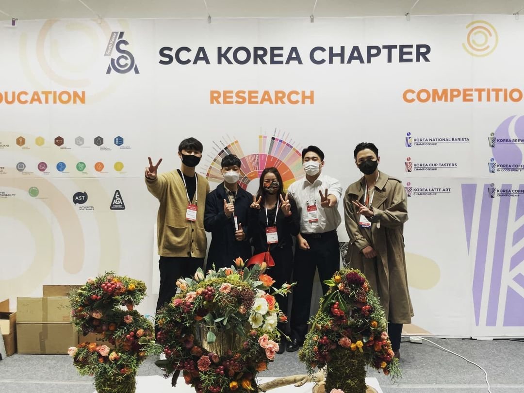 Photo 1. KCC Champion at SCA Korea Chapter Booth.jpg