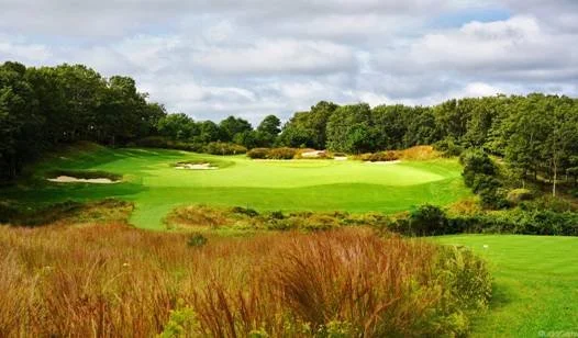 BRIDGE GOLF COURSE FOURSOME: FOR MEMBERS ONLY AND YOU!
Enjoy an exclusive day of golf at one of the most prestigious private golf courses in the Hamptons. The Bridge offers exceptional course condition and a world-class experience for discerning golf