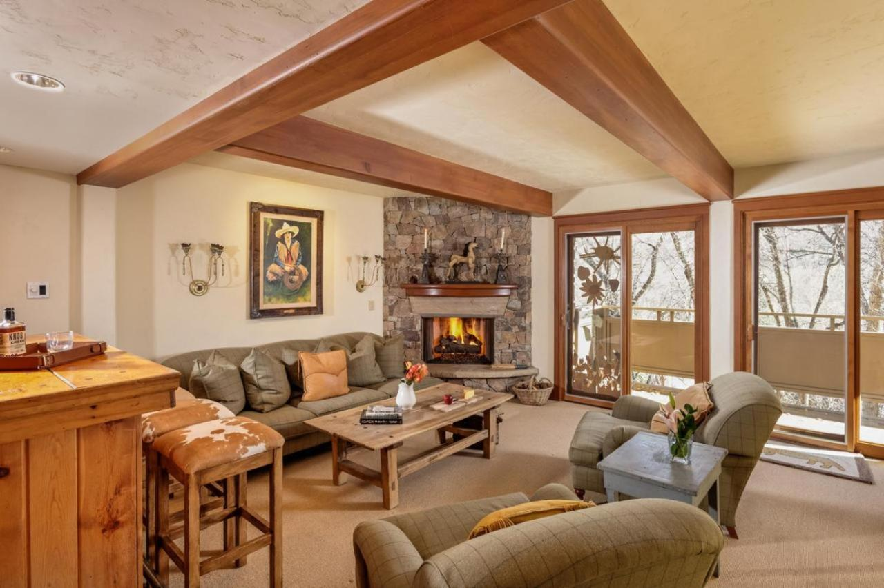 ASPEN ALPS ADVENTURE IN AN EXCLUSIVE CONDO  
Enjoy Four Days and Three Nights in a glorious condominium, perfectly situated overlooking Aspen Mountain. Perfect any time of year for skiing, hiking, fishing, music. 
