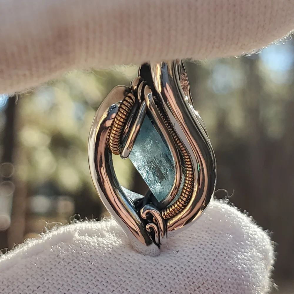 Aquamarine Mini — Miles McDonald - The Art of Wire