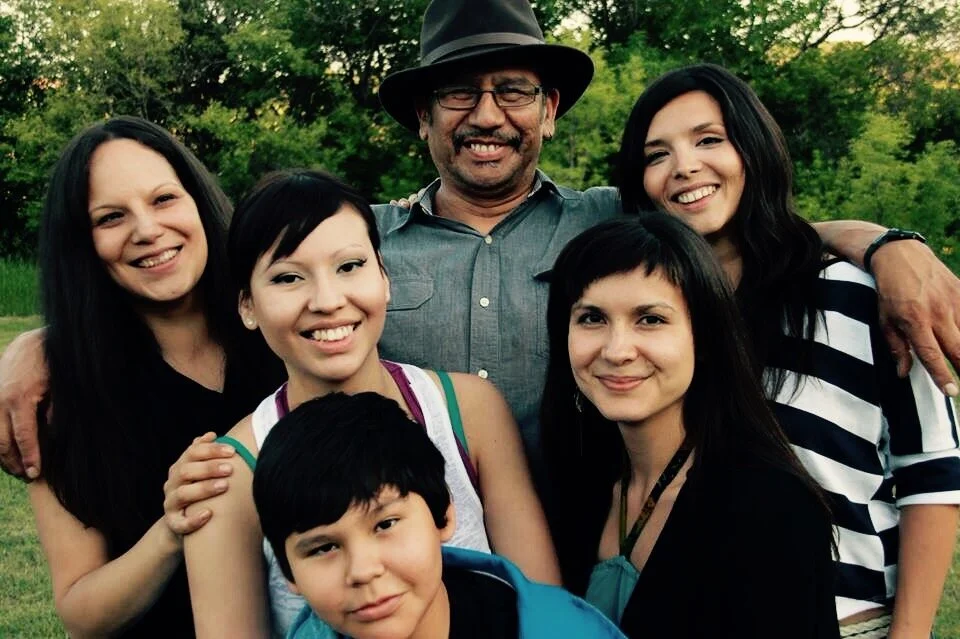 Bella with her father and siblings (from L to R) Faith, Billy Jr, Melina and Maria