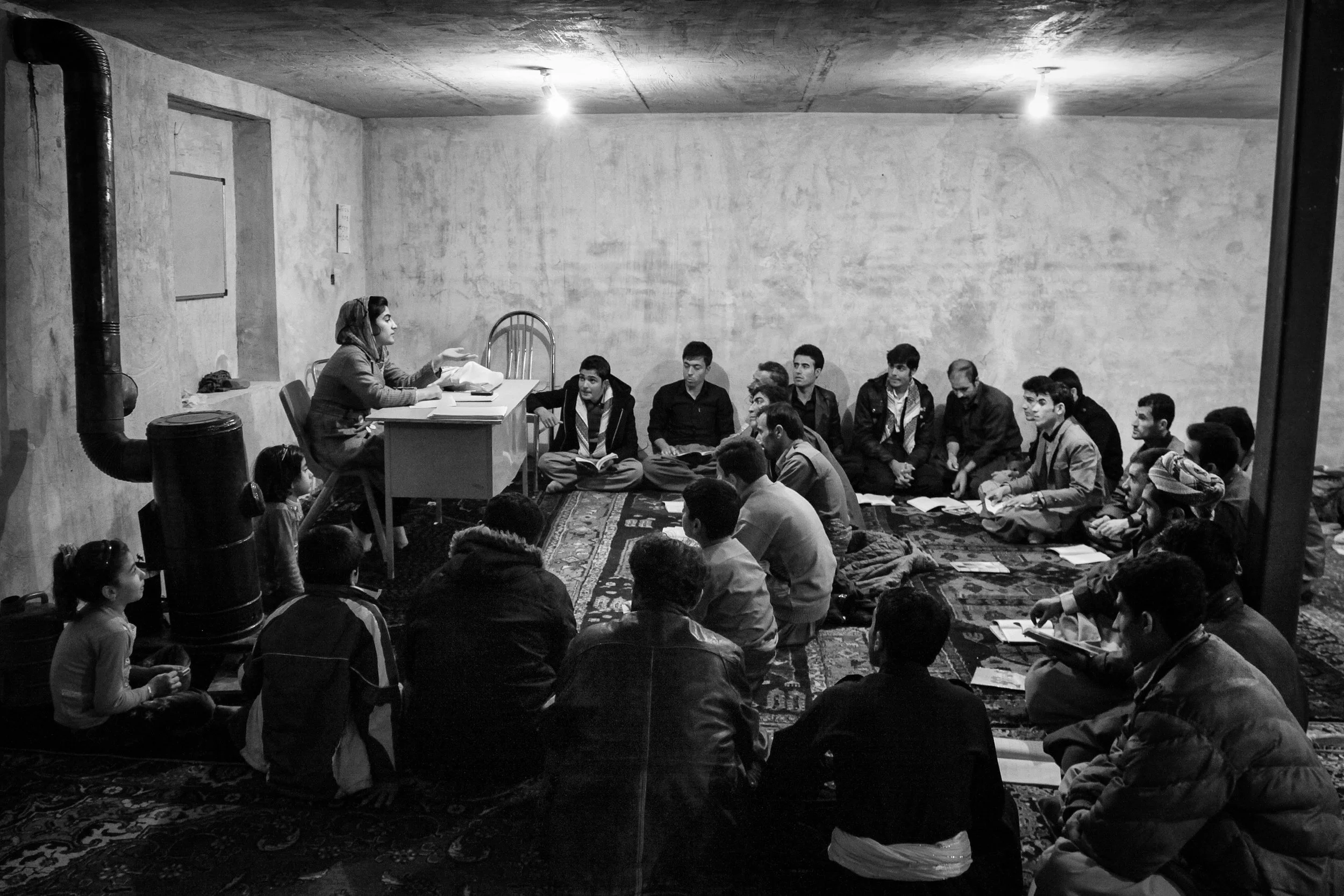 01- Ebrahimalipoor -  Bullets have no borders06.JPG