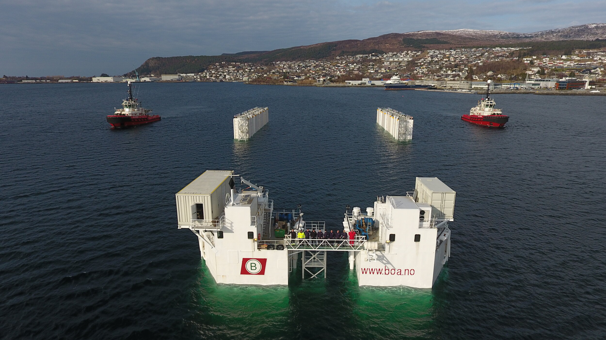 Største i sitt slag: Boabarge 33 er overlevert