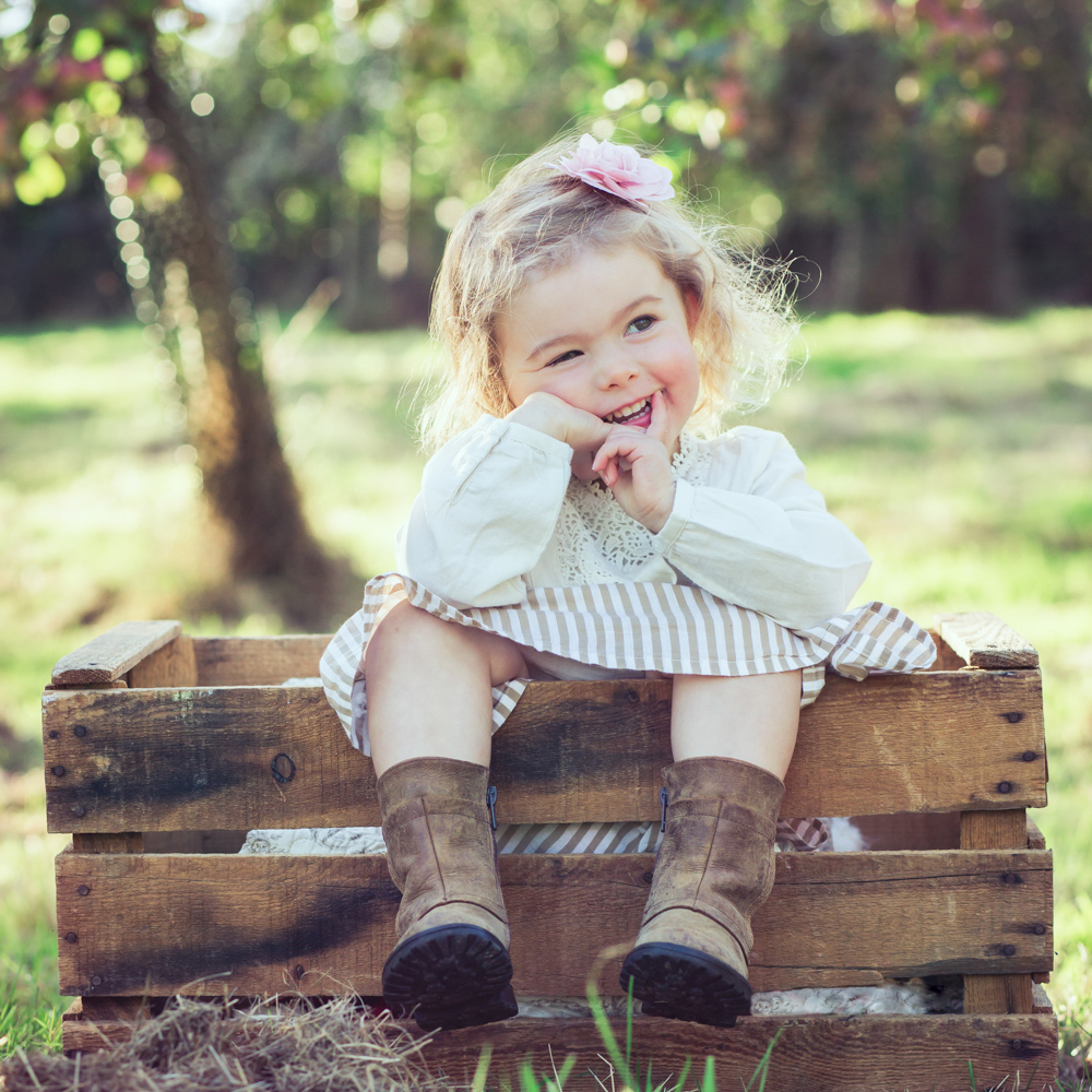Annie Renwick fine art childrens photographer in Devon
