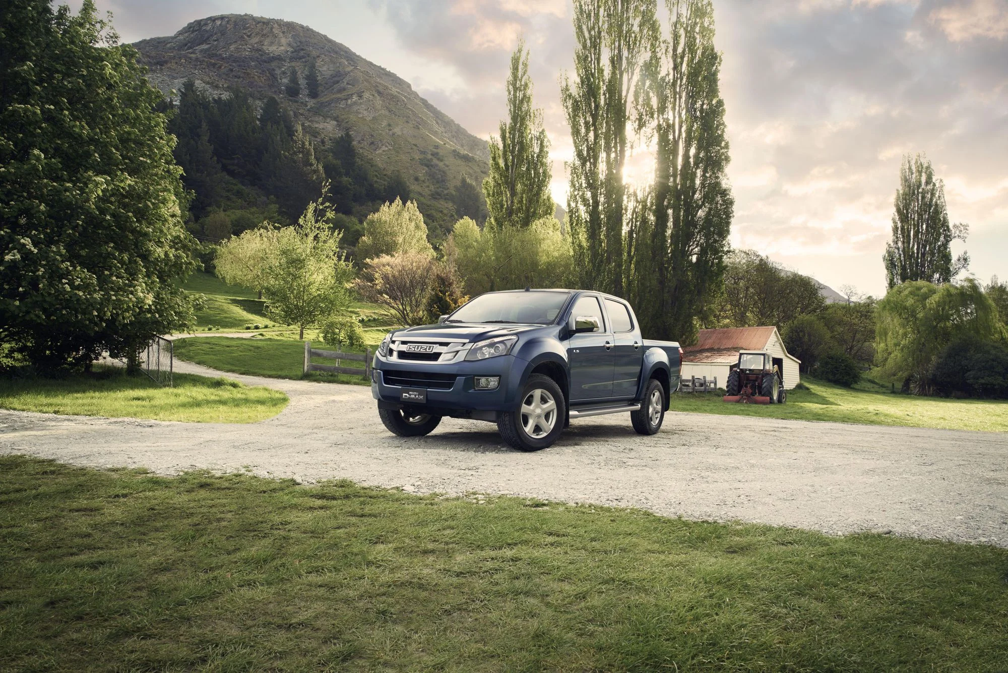 D-MAX Double Cab Contact Us