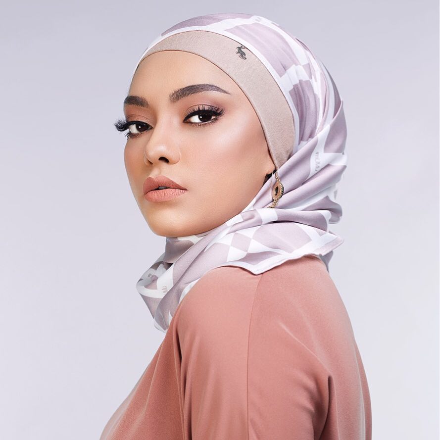 Bubblegum Hijab (Copy)