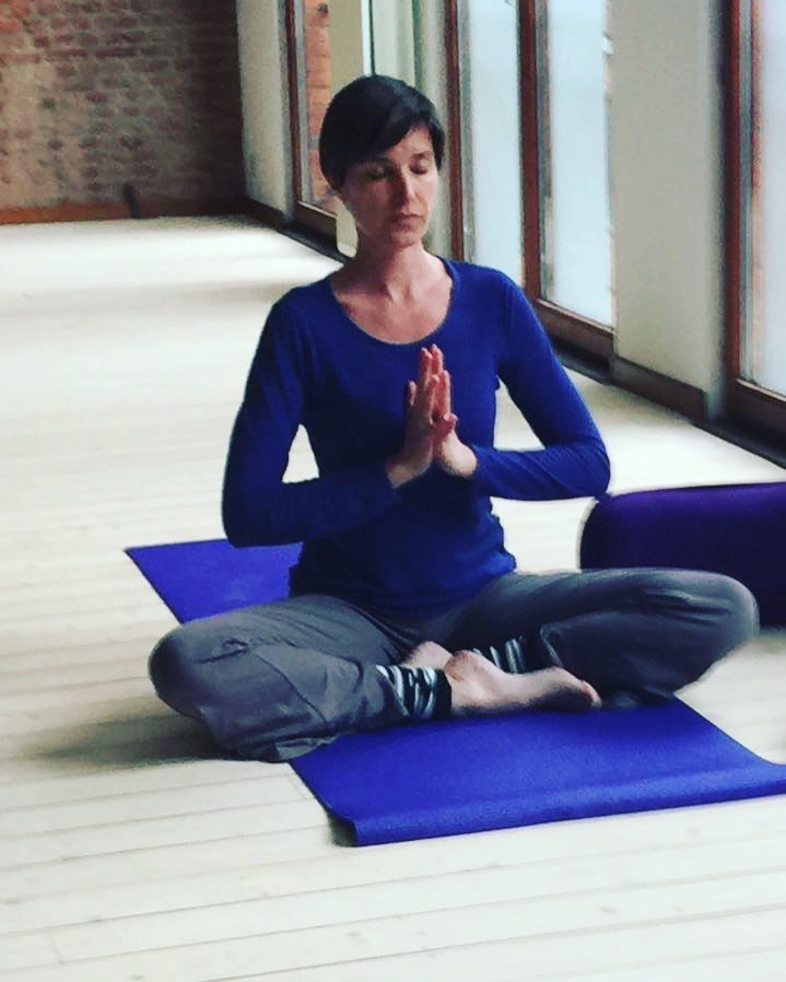 InspirationalYoga_Eve_1.png