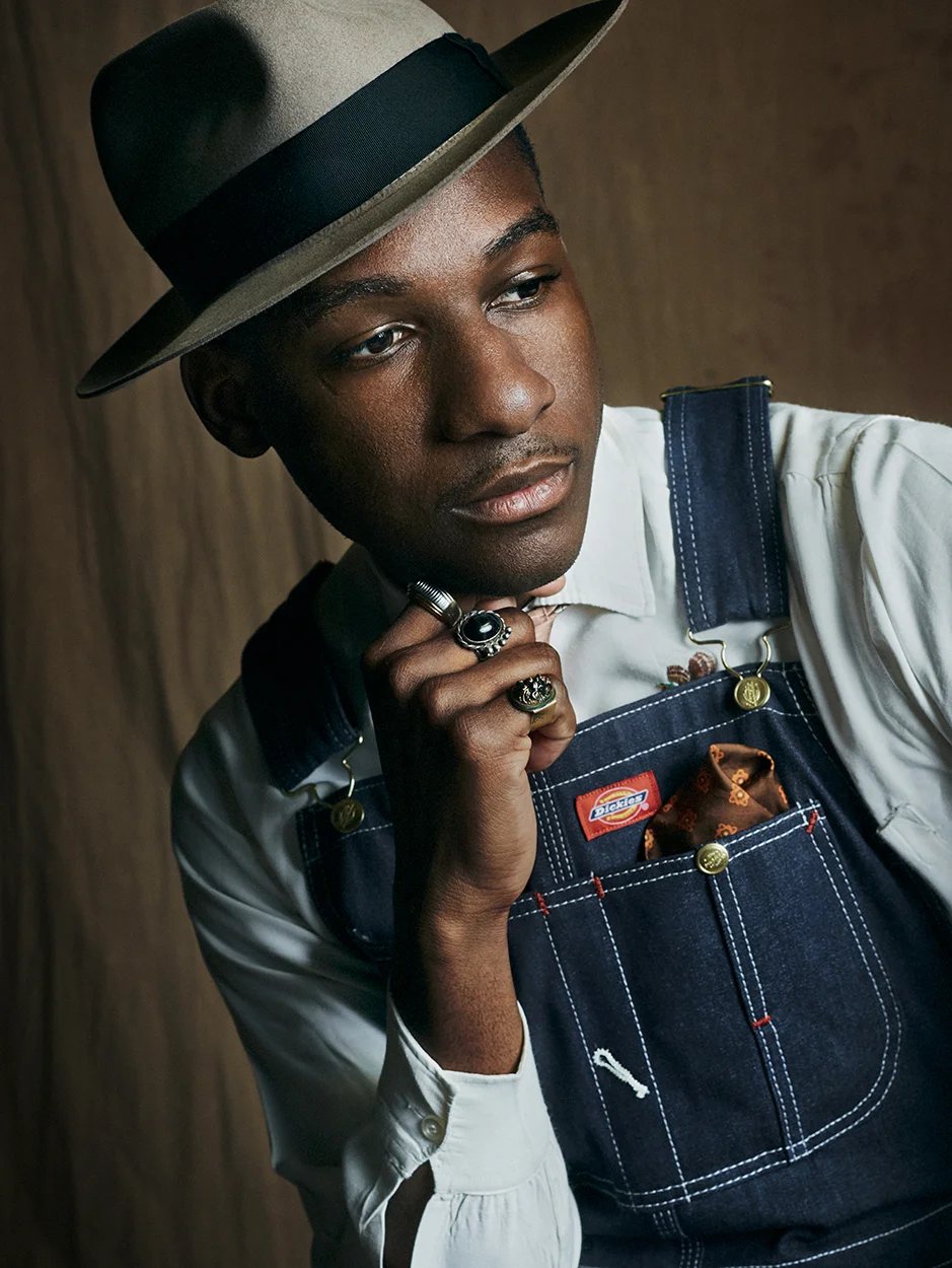 LEON BRIDGES D2