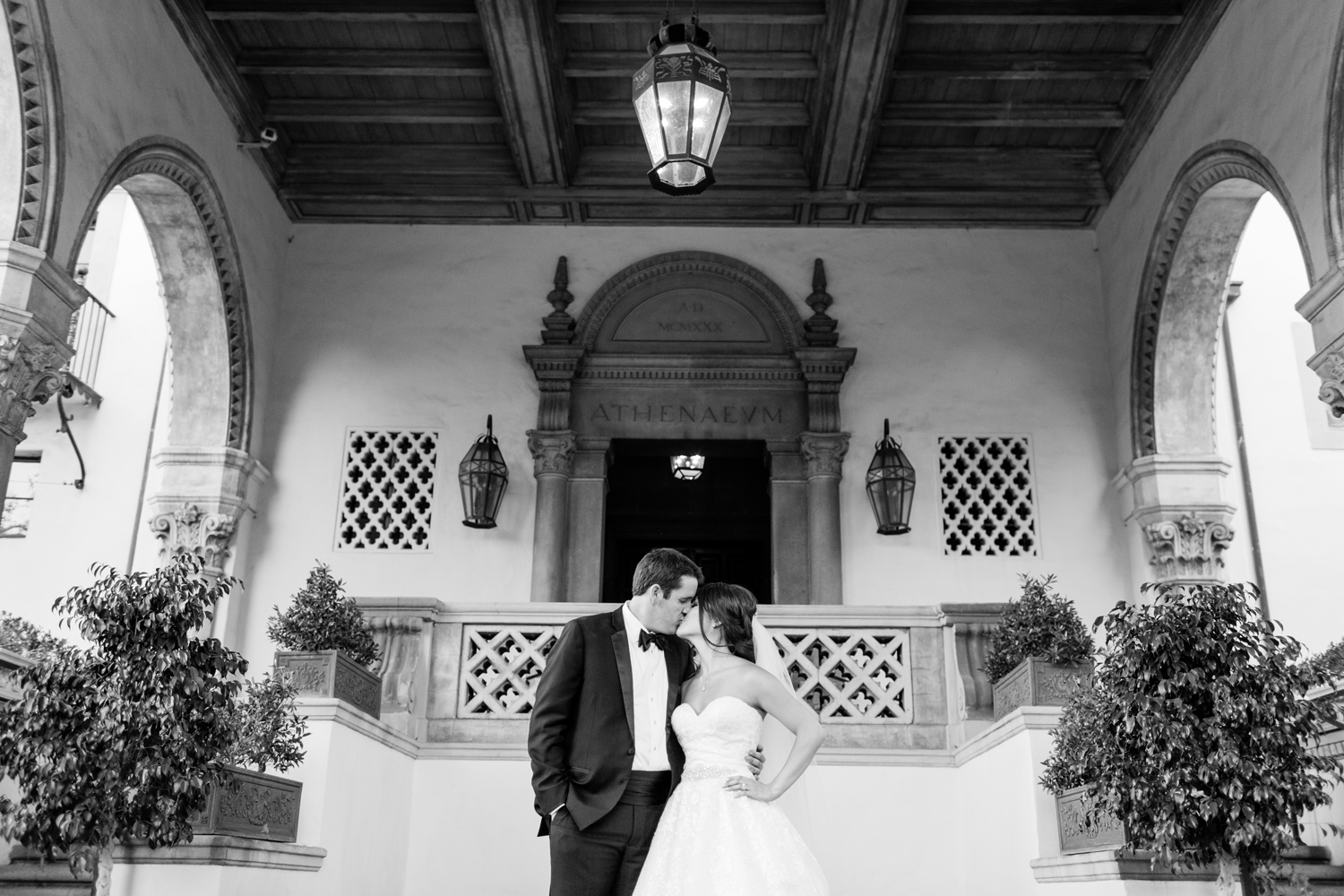 thevondys.com | Athenaeum Pasadena Weddings | The Vondys Wedding Photography | Southern California Photographer