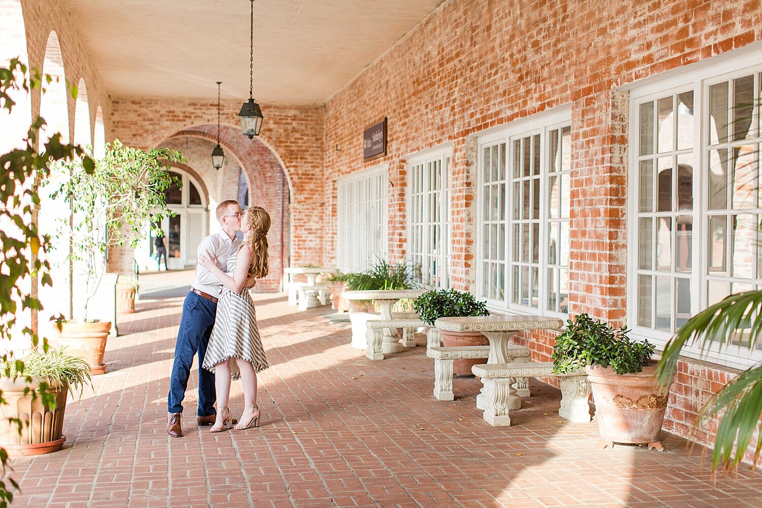 Palos Verdes Wedding Photographer | Malaga Cove Plaza Engagement Photography |  thevondys.com