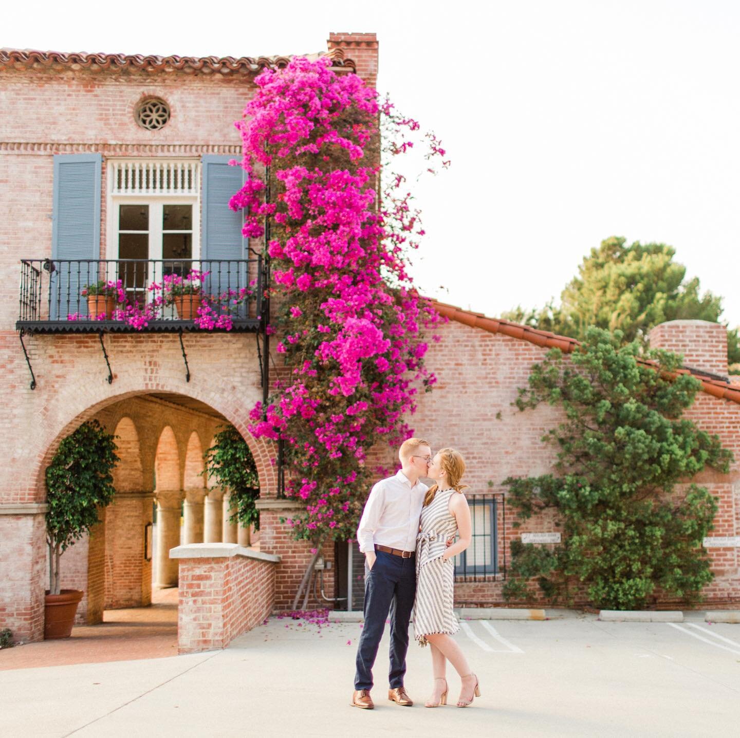 want to feel like you&rsquo;re in Italy but travel restrictions gotcha down? check out this epic engagement session! it&rsquo;s not in Italy but it looks like it could be!
.
there&rsquo;s even more (and an EPIC sunset you have to see to believe) on t