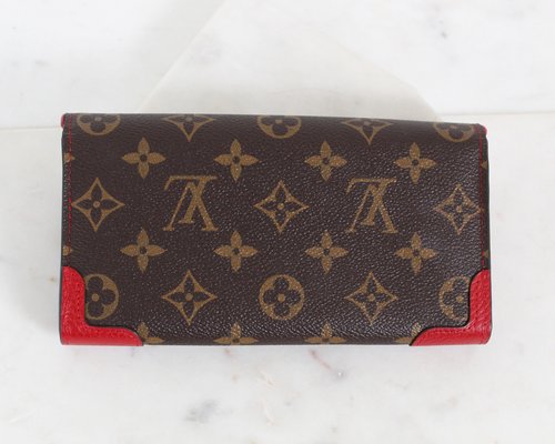 Louis Vuitton Retiro Zippy Wallet