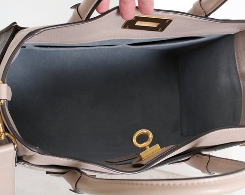 Louis Vuitton On My Side MM Shoulder Bag — Otra Vez Couture Consignment