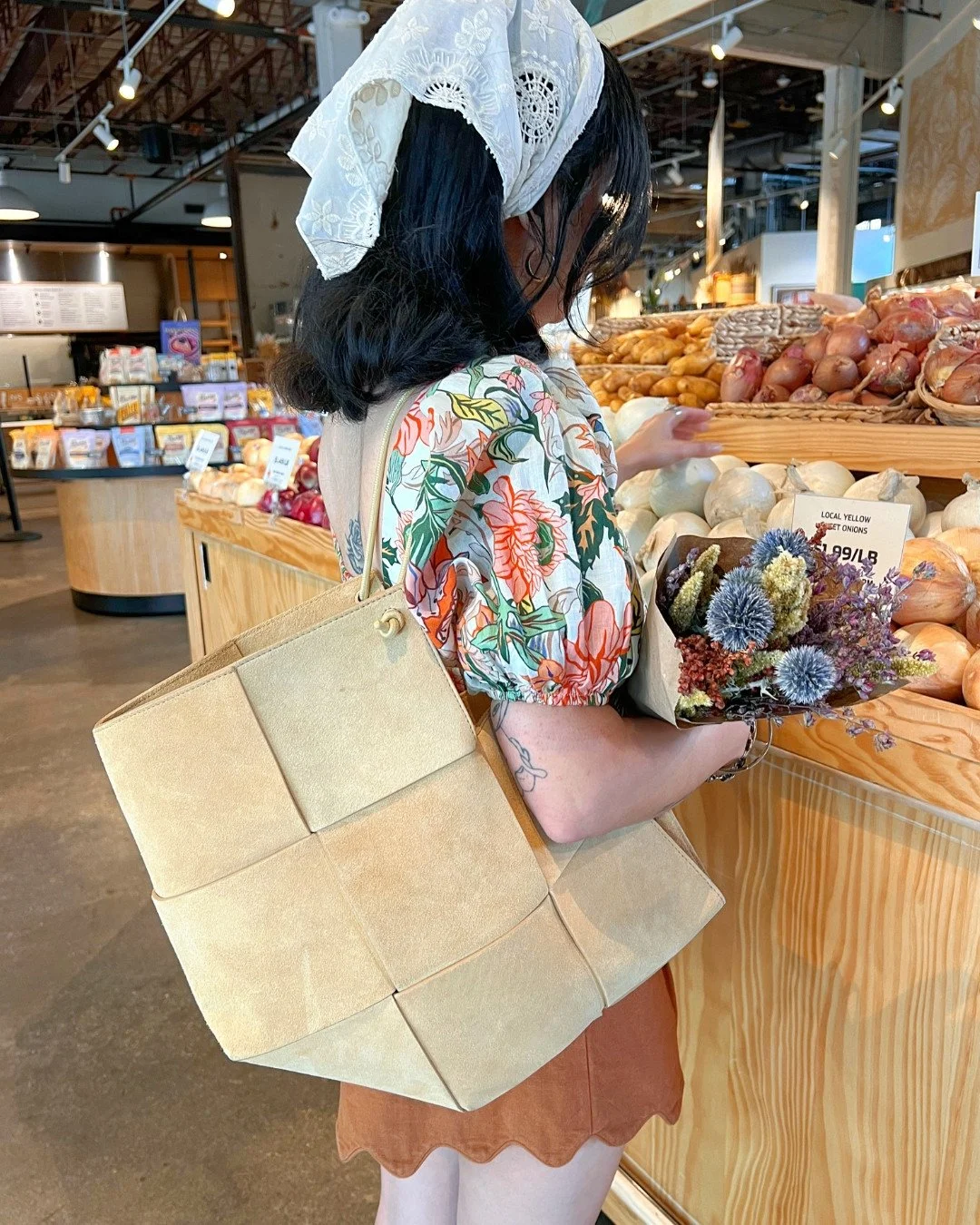 ☀️ Headed to Pullman Market or your local farmers market this weekend? Bring the bag that does it all. The Maxi Intrecciato Tote has soft leather, roomy interior, and the kind of quiet luxury that turns heads.⁠