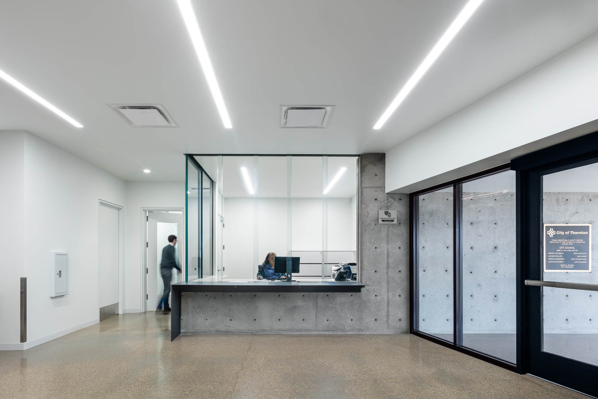 BULLET-RESISTANT FRONT DESK